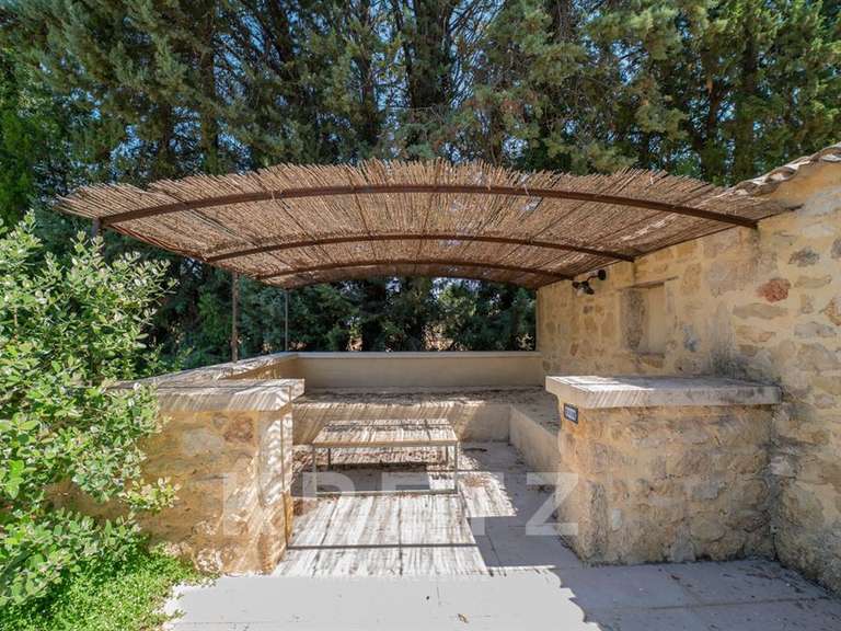 Maison Taillades - 5 chambres - 200m²