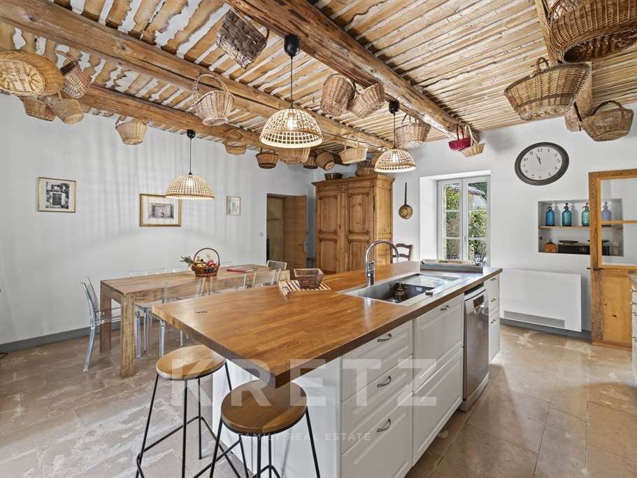 House Taillades