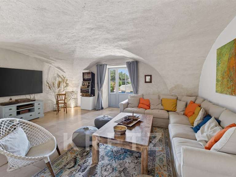 Maison Taillades - 5 chambres - 200m²