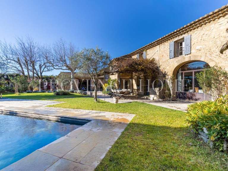 Propriété Taillades - 5 chambres - 360m²