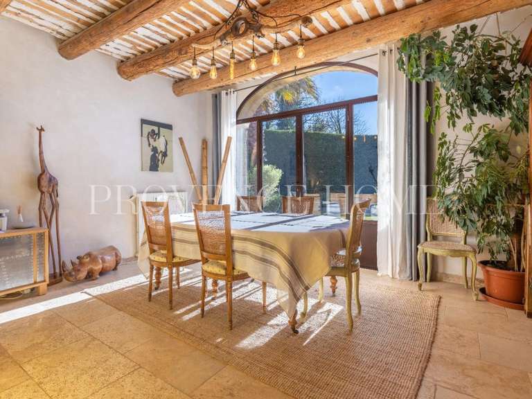 Propriété Taillades - 5 chambres - 360m²