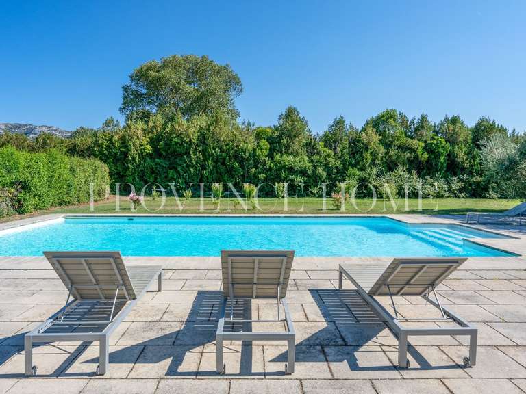 Propriété Taillades - 9 chambres - 350m²