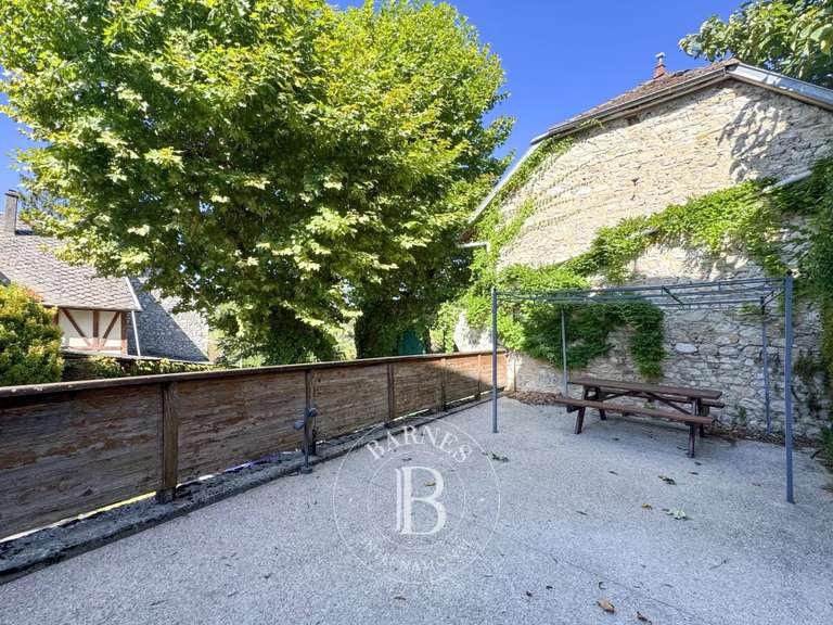 Appartement Talissieu - 8 chambres - 535m²