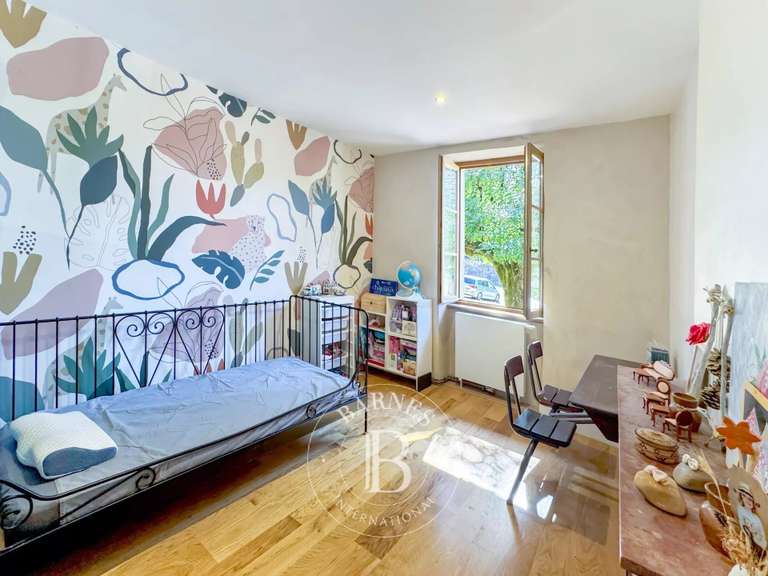 Appartement Talissieu - 8 chambres - 535m²
