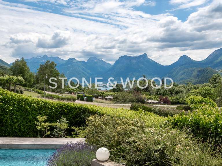 House Talloires - 4 bedrooms - 235m²