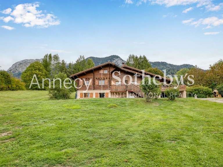 Chalet Talloires-Montmin - 5 chambres - 296m²