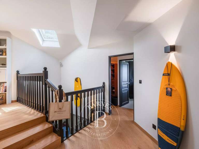 Maison Talloires-Montmin - 4 chambres - 150m²