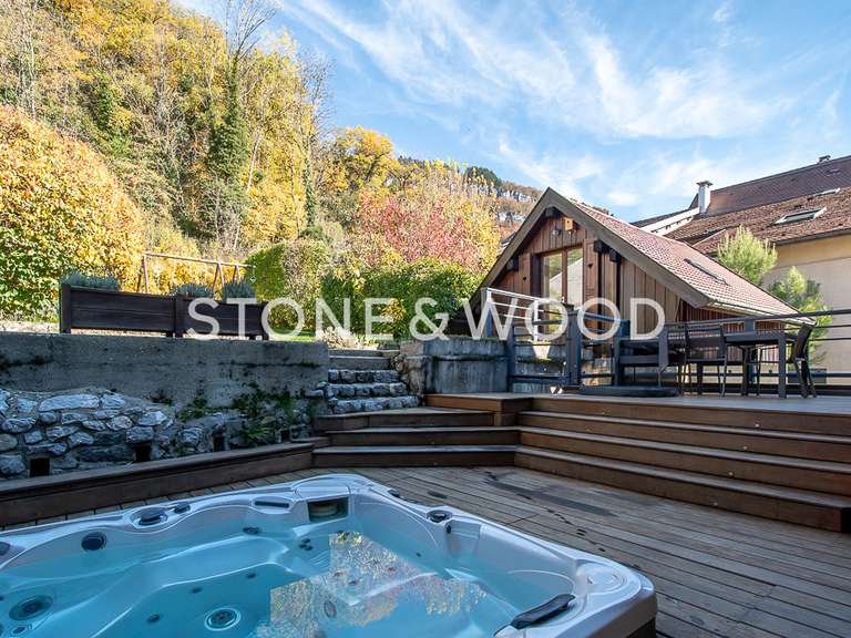 Maison Talloires-Montmin - 4 chambres - 190m²