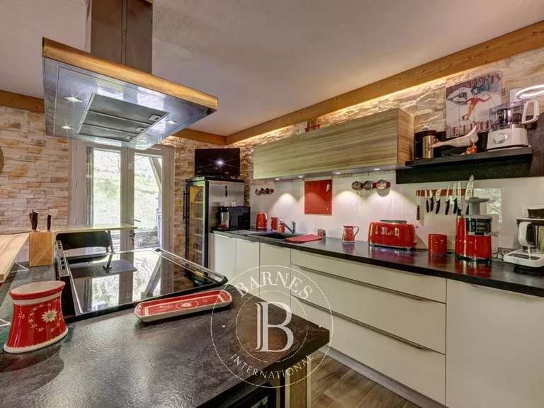 Maison Talloires-Montmin - 6 chambres - 275m²