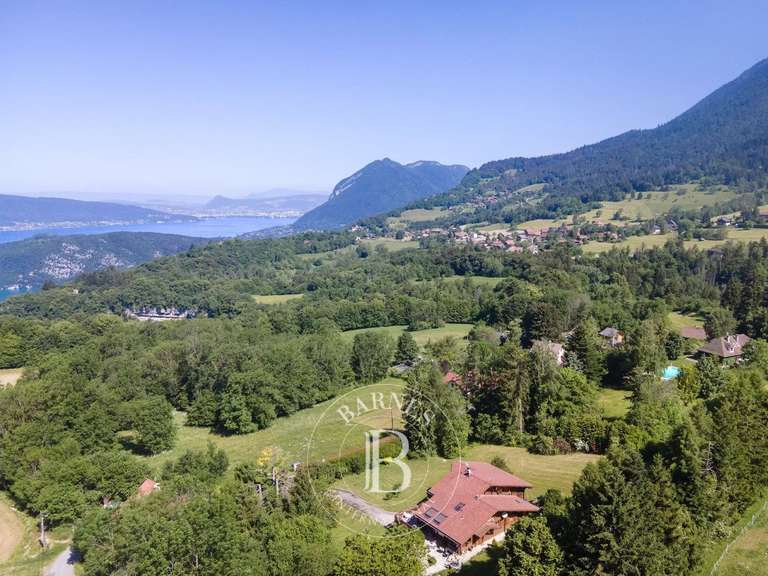 Maison Talloires-Montmin - 5 chambres - 374m²