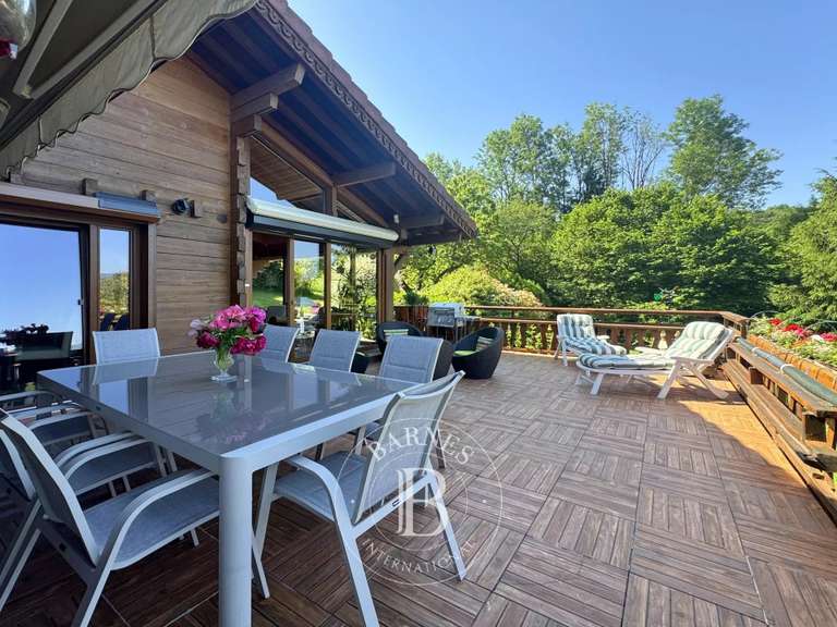 Maison Talloires-Montmin - 5 chambres - 374m²