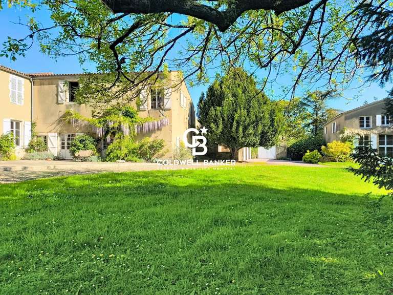 Château Talmont-Saint-Hilaire - 12 chambres - 700m²