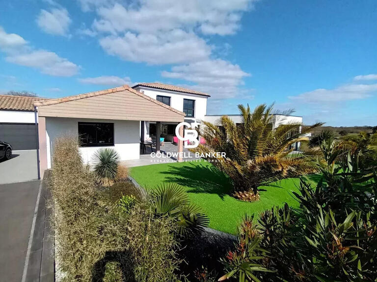 Maison Talmont-Saint-Hilaire - 4 chambres - 180m²