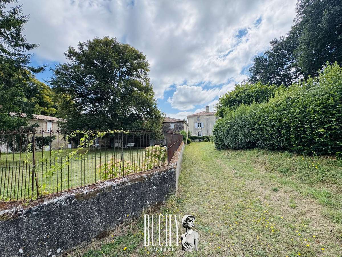House Talmont-Saint-Hilaire