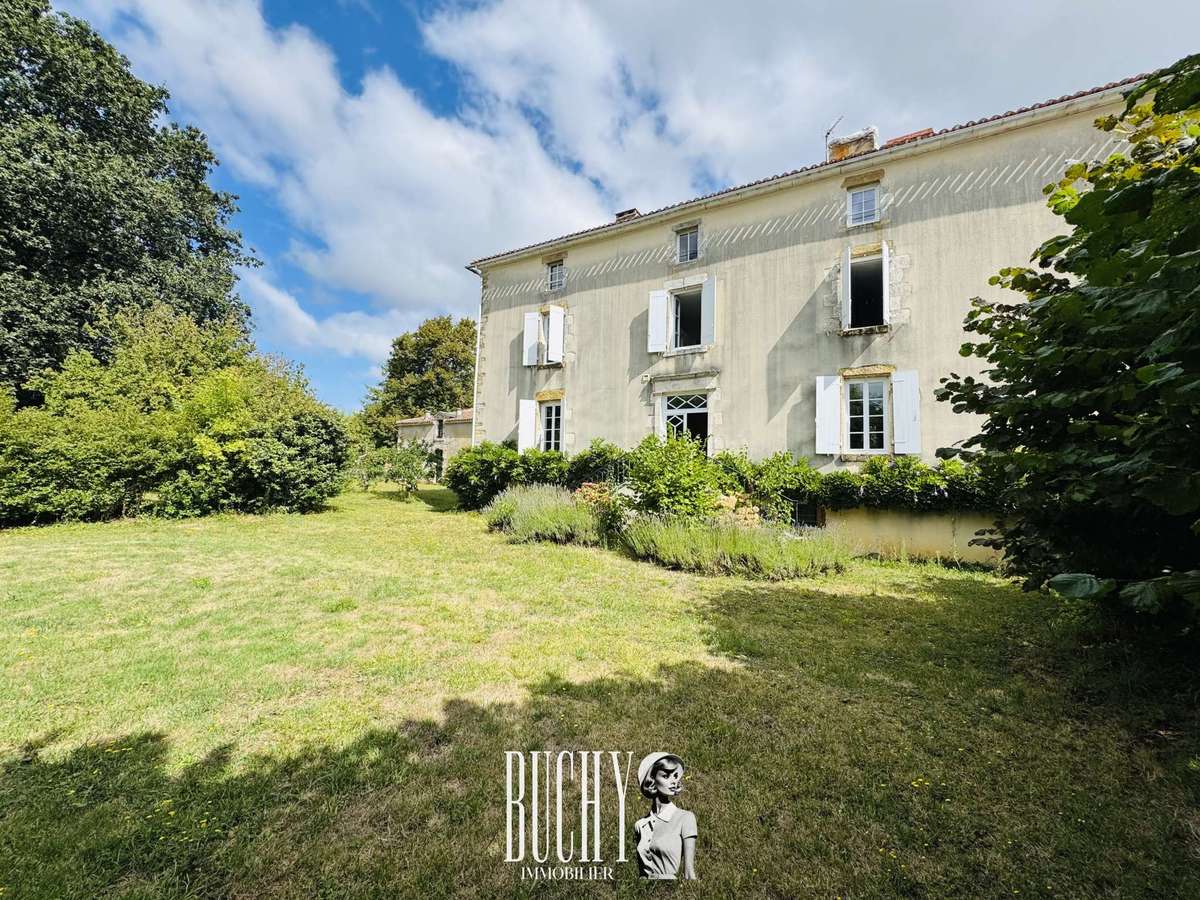 House Talmont-Saint-Hilaire