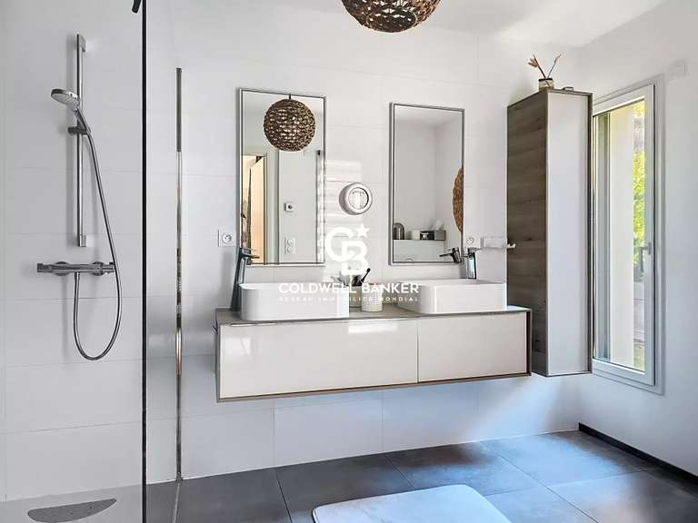 Maison Talmont-Saint-Hilaire - 4 chambres - 189m²