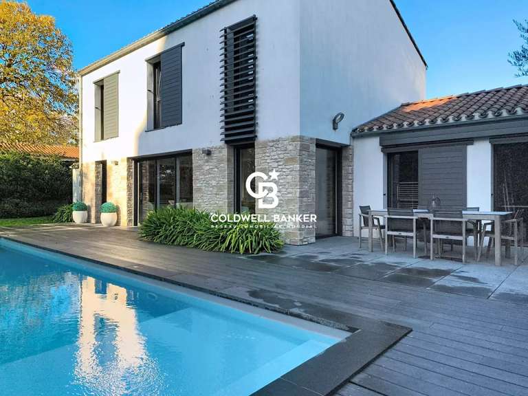 Maison Talmont-Saint-Hilaire - 4 chambres - 189m²