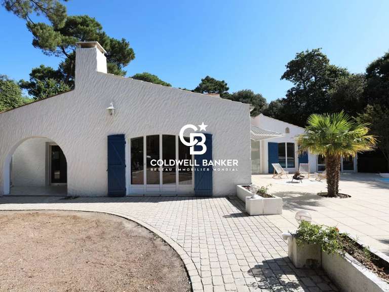 Maison Talmont-Saint-Hilaire - 4 chambres - 211m²