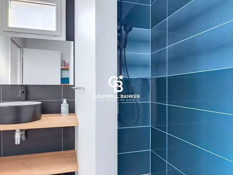 Maison Talmont-Saint-Hilaire - 3 chambres - 245m²