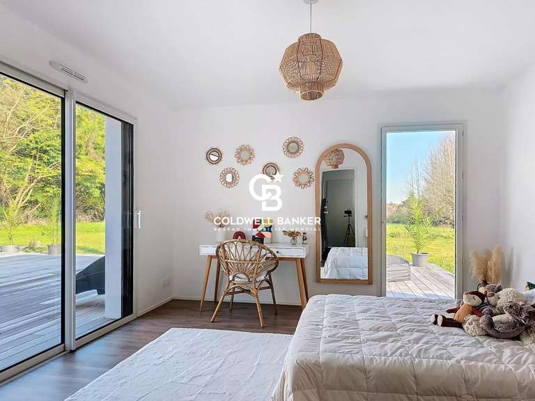 Maison Talmont-Saint-Hilaire - 3 chambres - 245m²