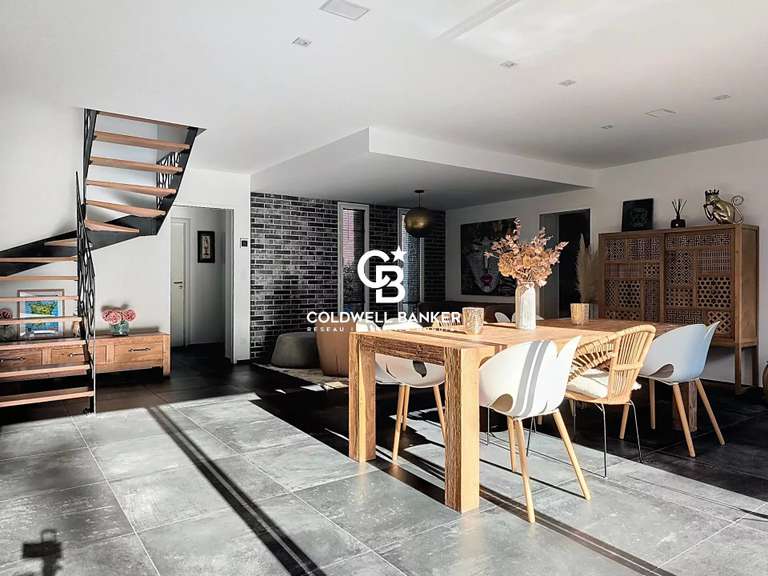 Maison Talmont-Saint-Hilaire - 4 chambres - 189m²