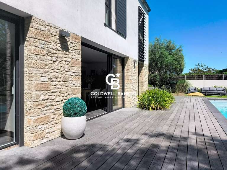 Maison Talmont-Saint-Hilaire - 4 chambres - 189m²