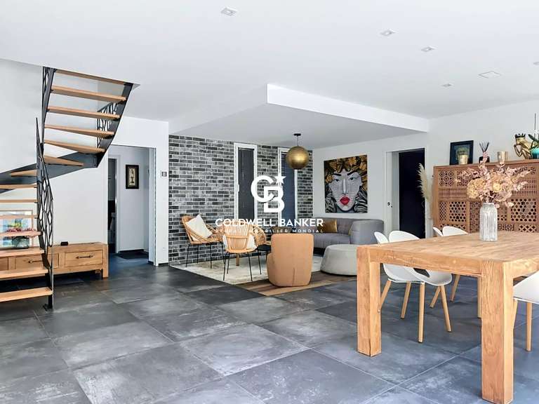 Maison Talmont-Saint-Hilaire - 4 chambres - 189m²