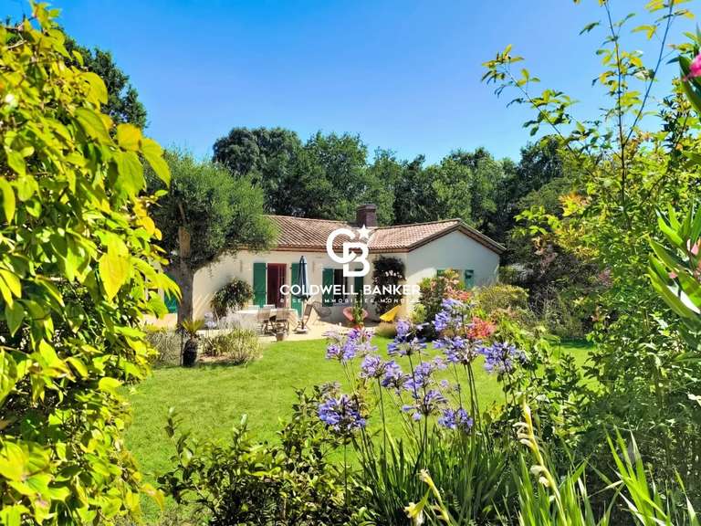 Maison Talmont-Saint-Hilaire - 3 chambres - 167m²