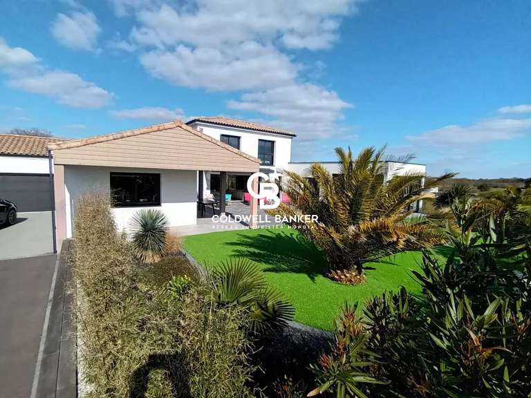 Maison Talmont-Saint-Hilaire - 4 chambres - 178m²