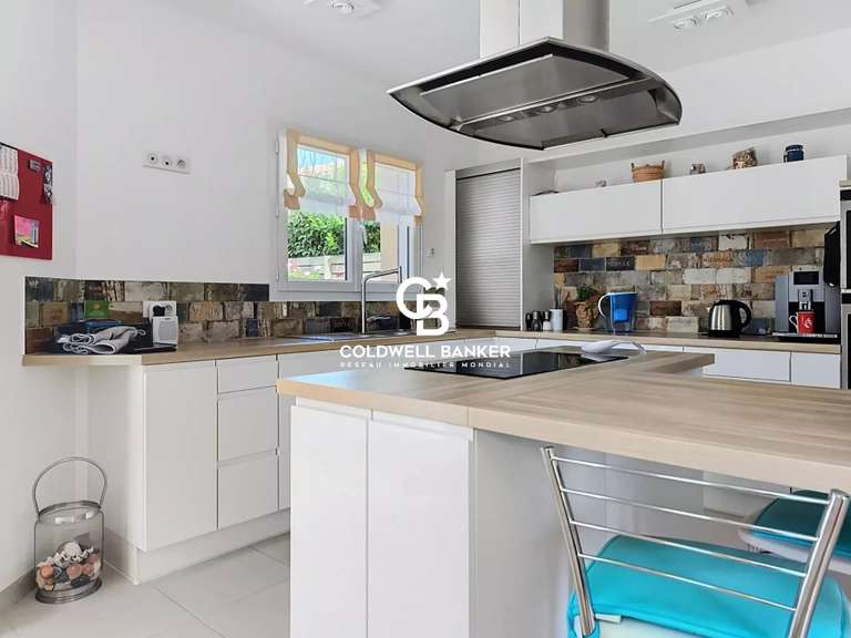 Maison Talmont-Saint-Hilaire - 3 chambres - 134m²