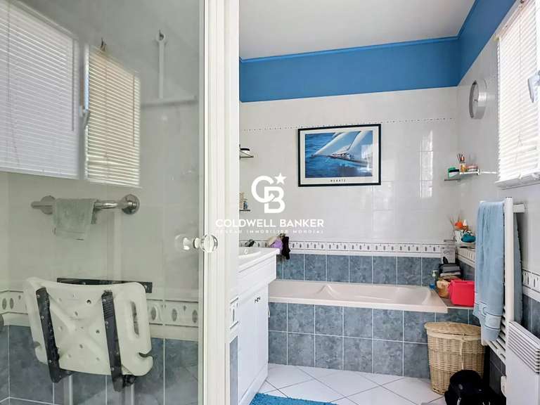 Maison Talmont-Saint-Hilaire - 3 chambres - 145m²