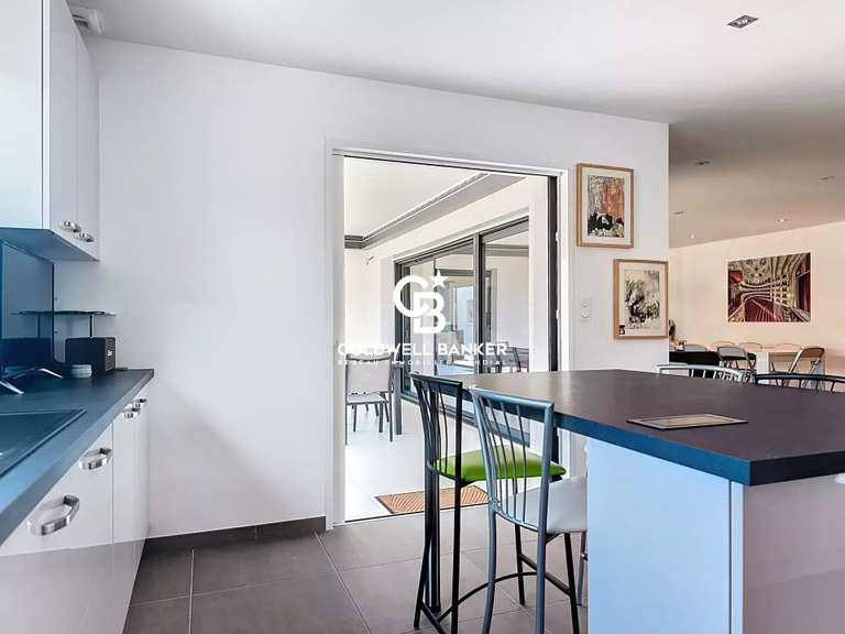 Maison Talmont-Saint-Hilaire - 5 chambres - 148m²