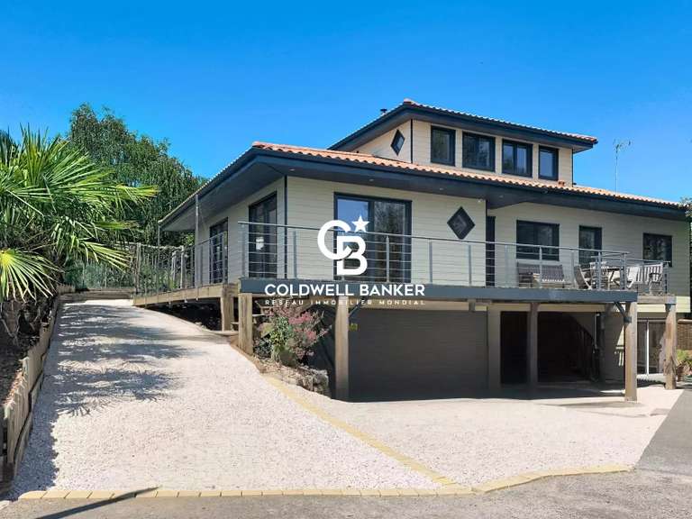 Maison Talmont-Saint-Hilaire - 5 chambres - 170m²