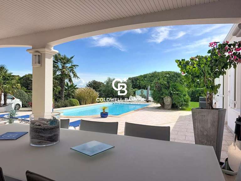 Maison Talmont-Saint-Hilaire - 4 chambres - 214m²