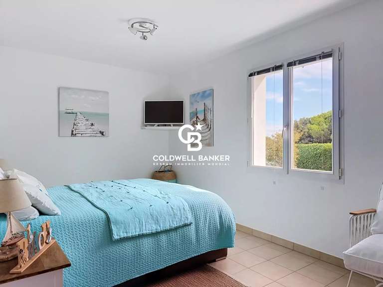 Maison Talmont-Saint-Hilaire - 4 chambres - 214m²