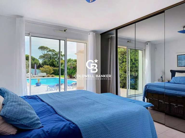 Maison Talmont-Saint-Hilaire - 4 chambres - 214m²