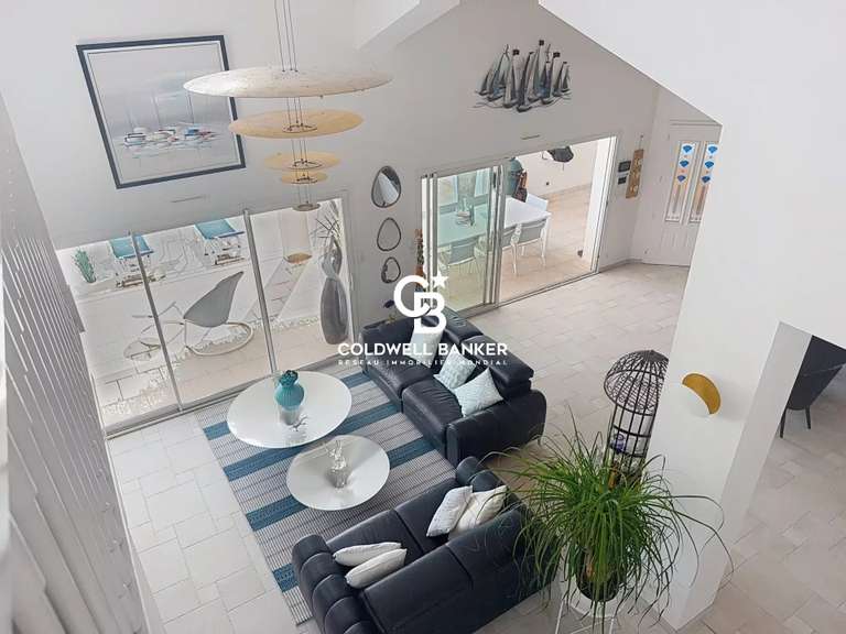 Maison Talmont-Saint-Hilaire - 4 chambres - 214m²