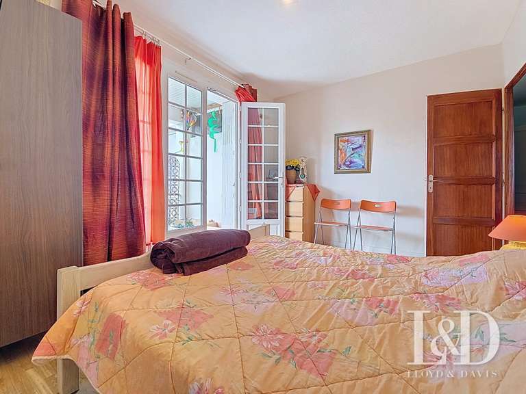 Maison Talmont-sur-Gironde - 4 chambres - 230m²