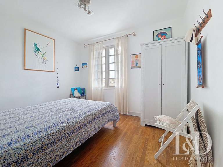 Maison Talmont-sur-Gironde - 4 chambres - 230m²