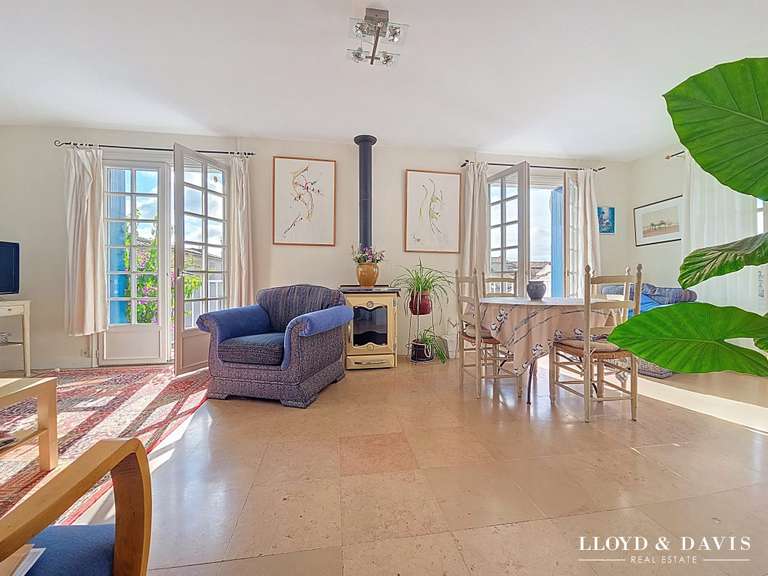 Maison Talmont-sur-Gironde - 4 chambres - 230m²