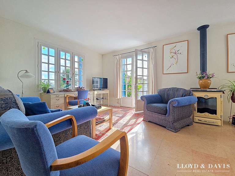 Maison Talmont-sur-Gironde - 4 chambres - 230m²