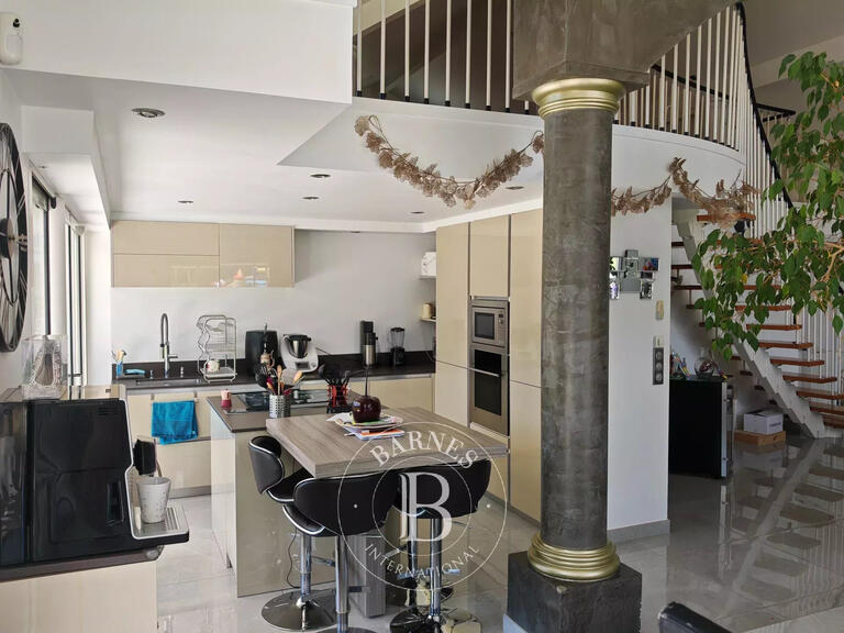 House Taninges - 4 bedrooms - 284m²