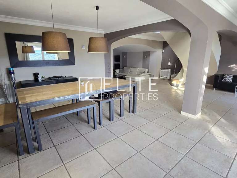 Maison Tanneron - 5 chambres - 218m²