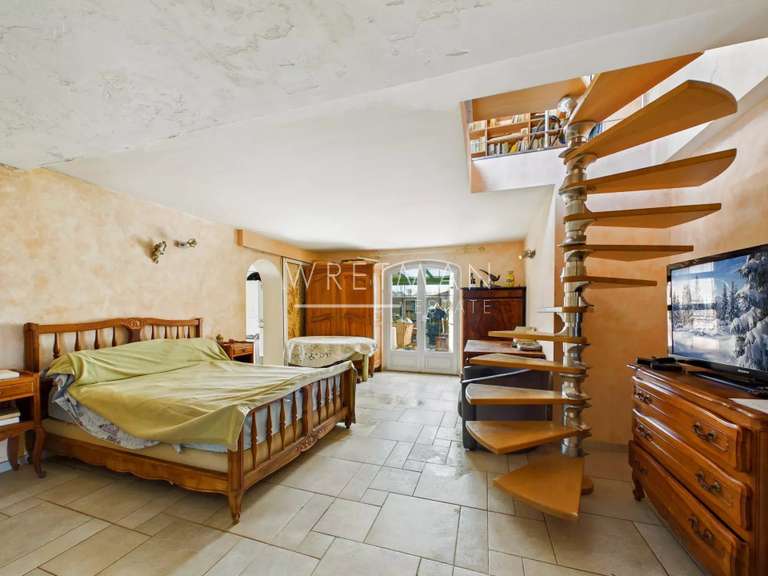 House Tanneron - 4 bedrooms - 251m²