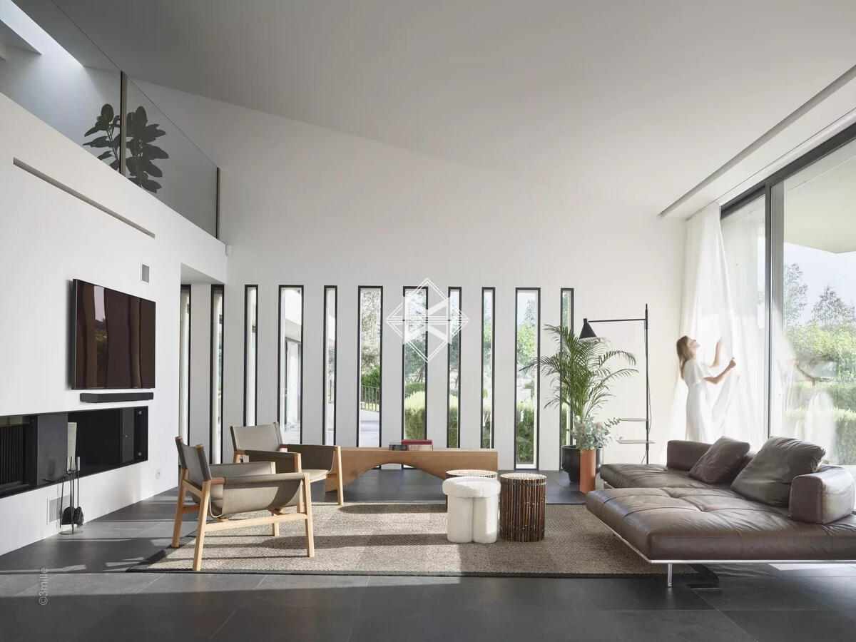 Property Tanneron
