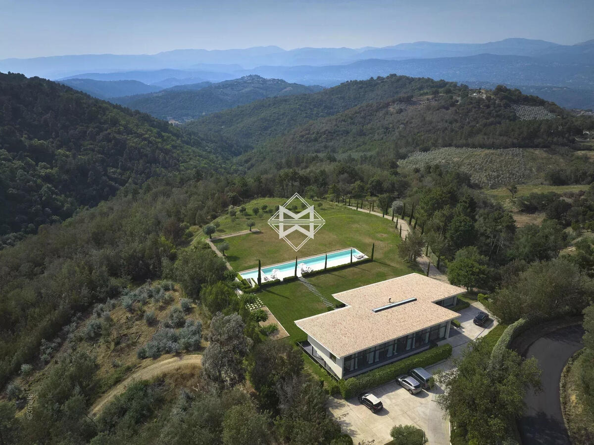 Property Tanneron