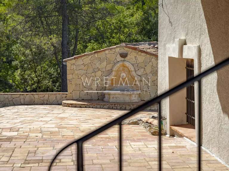 Propriété Taradeau - 5 chambres - 340m²