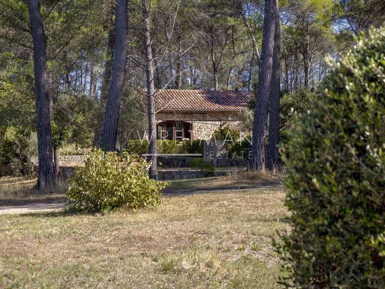 Propriété Taradeau - 5 chambres - 340m²