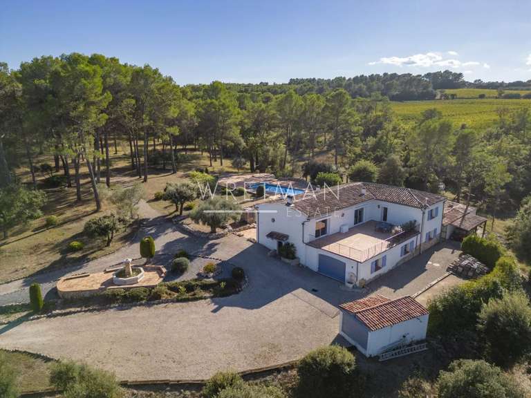 Propriété Taradeau - 6 chambres - 340m²