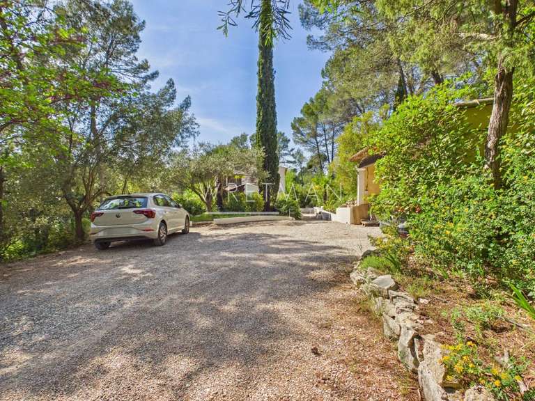 Villa Taradeau - 5 chambres - 190m²